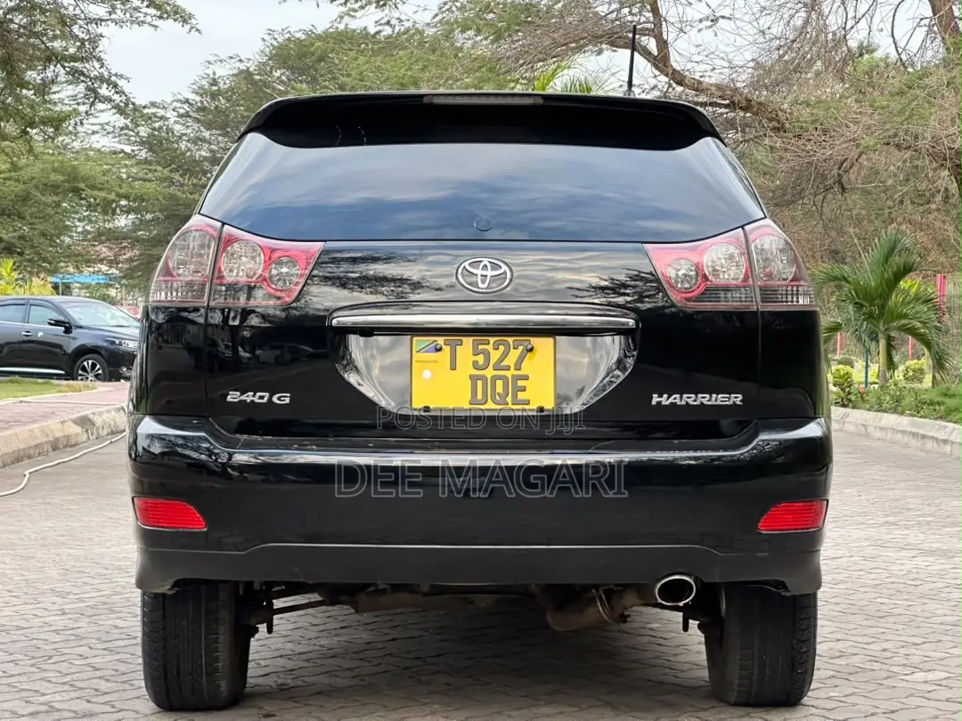 Toyota Harrier 2.4 2006 Black