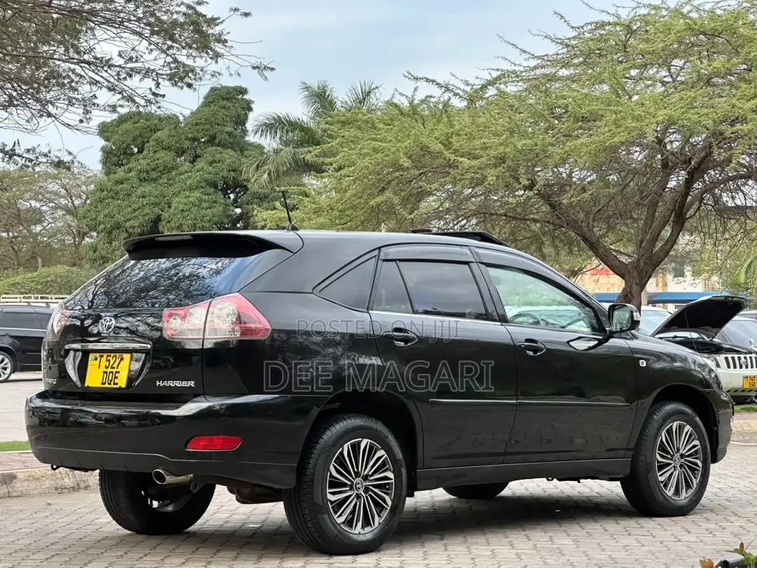 Toyota Harrier 2.4 2006 Black