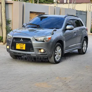 Mitsubishi RVR 2.0 2012 Gray
