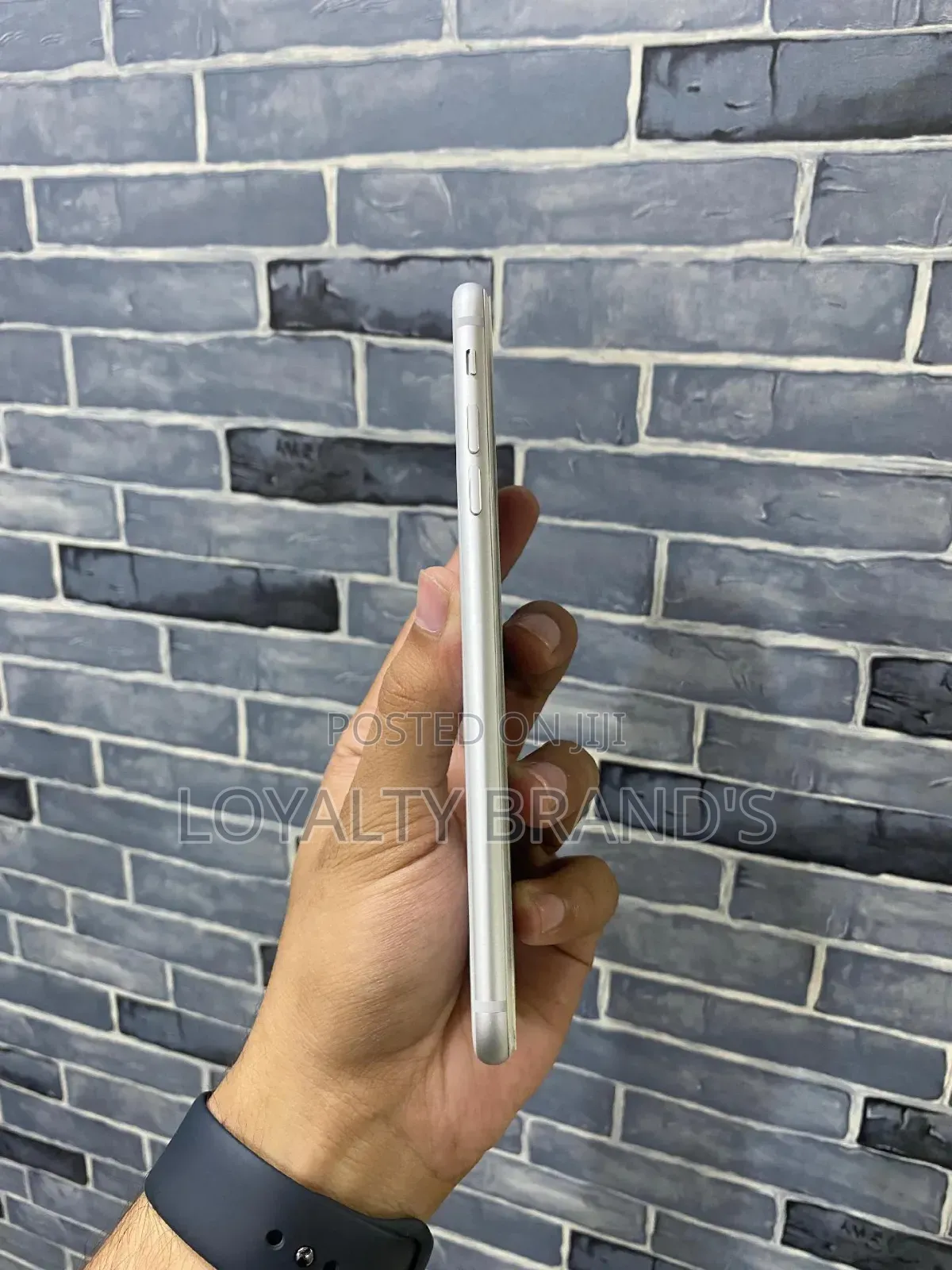 New Apple iPhone 8 Plus 64 GB