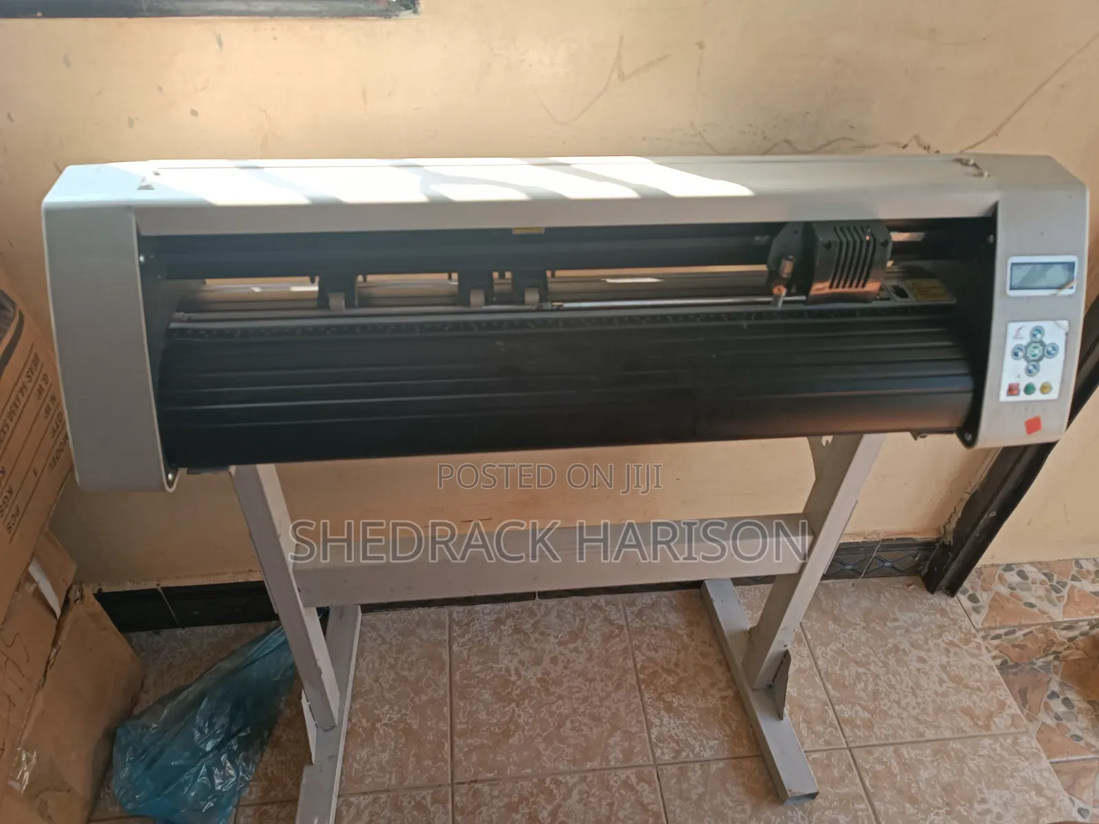 Plotter Cutting Machine