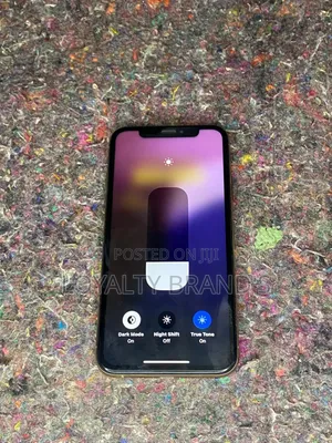 Apple iPhone XS 64 GB White