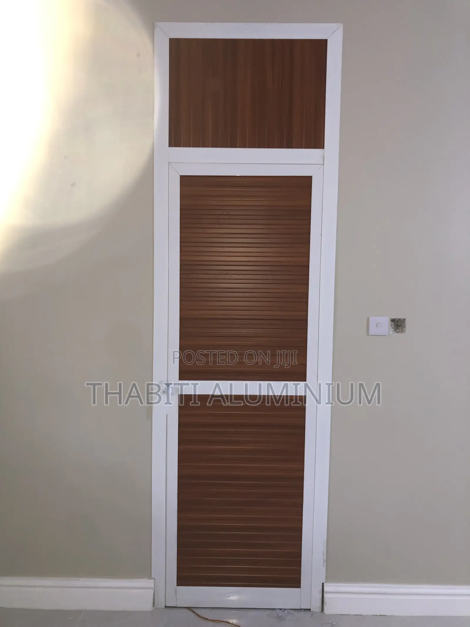 Mlango Wa Aluminium PVC