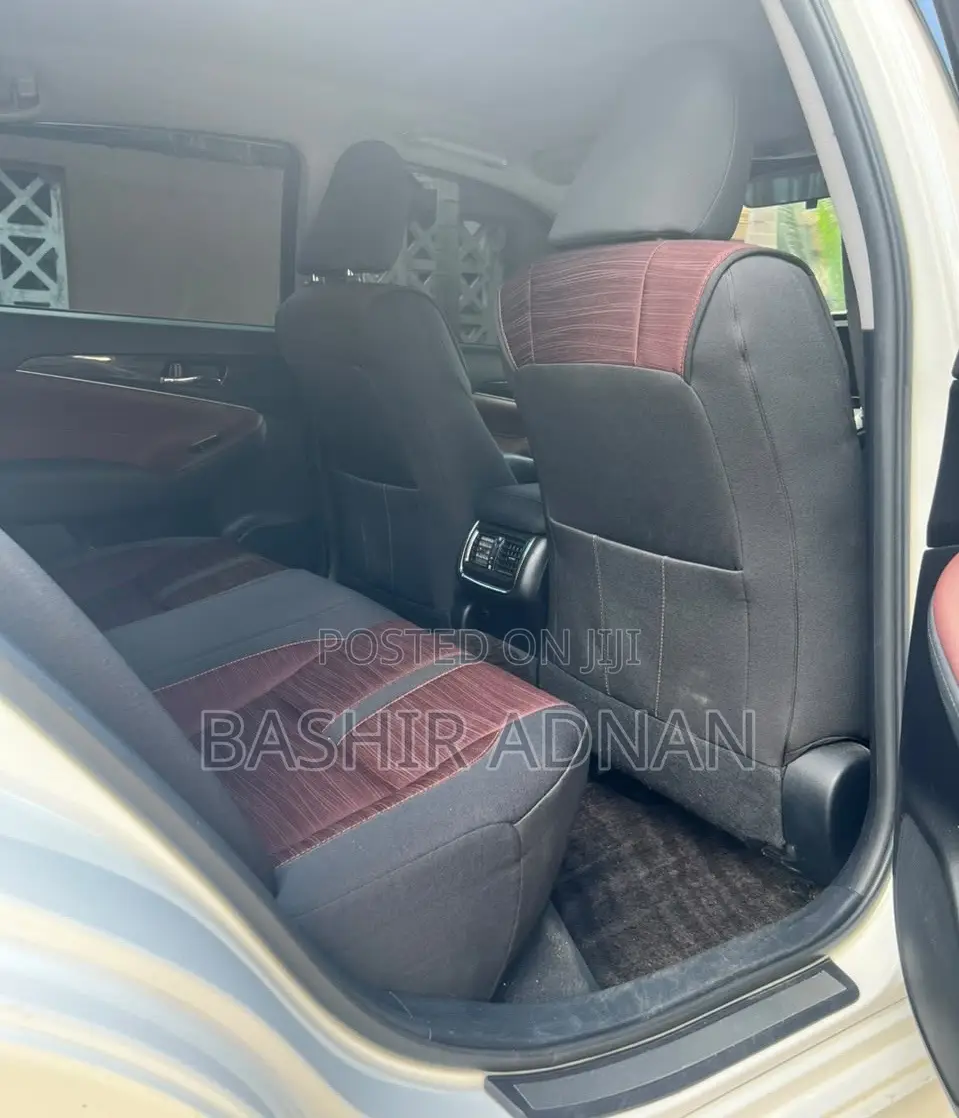 Toyota Crown 2013 White