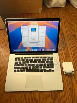 Laptop Apple MacBook Pro 2015 8GB Intel Core i7 SSD 256GB