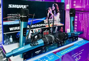 Shure 4pc's Wireless Microphone