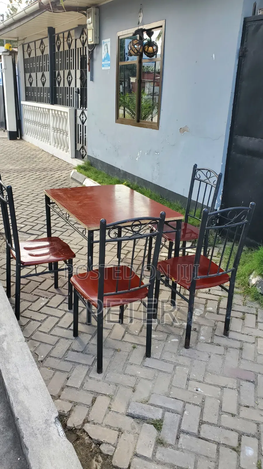 Dining Table Bomba Sana