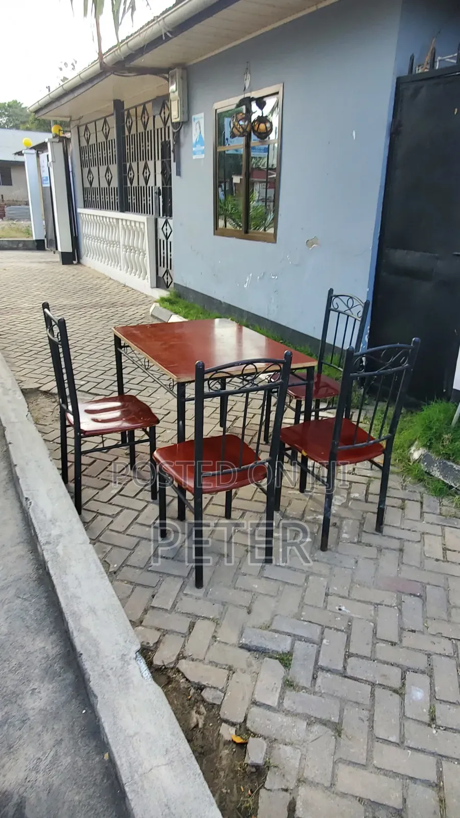 Dining Table Bomba Sana
