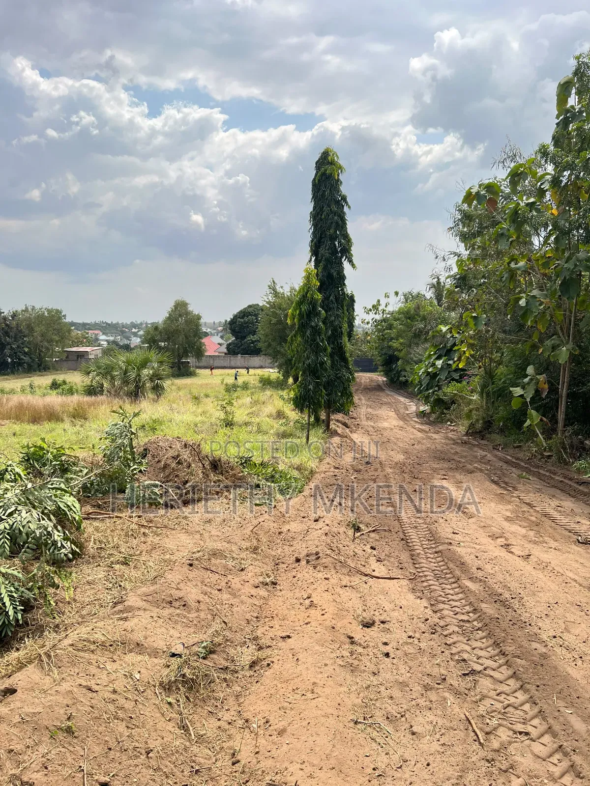 Viwanja Vya Makazi Na Biashara - Goba Center