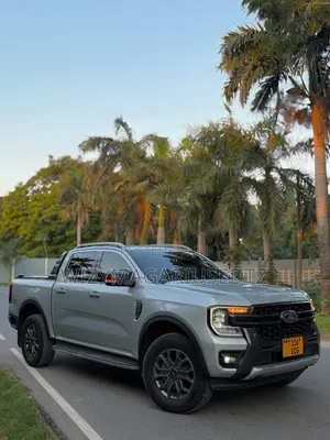 Ford Ranger Wildtrak 2023 Silver