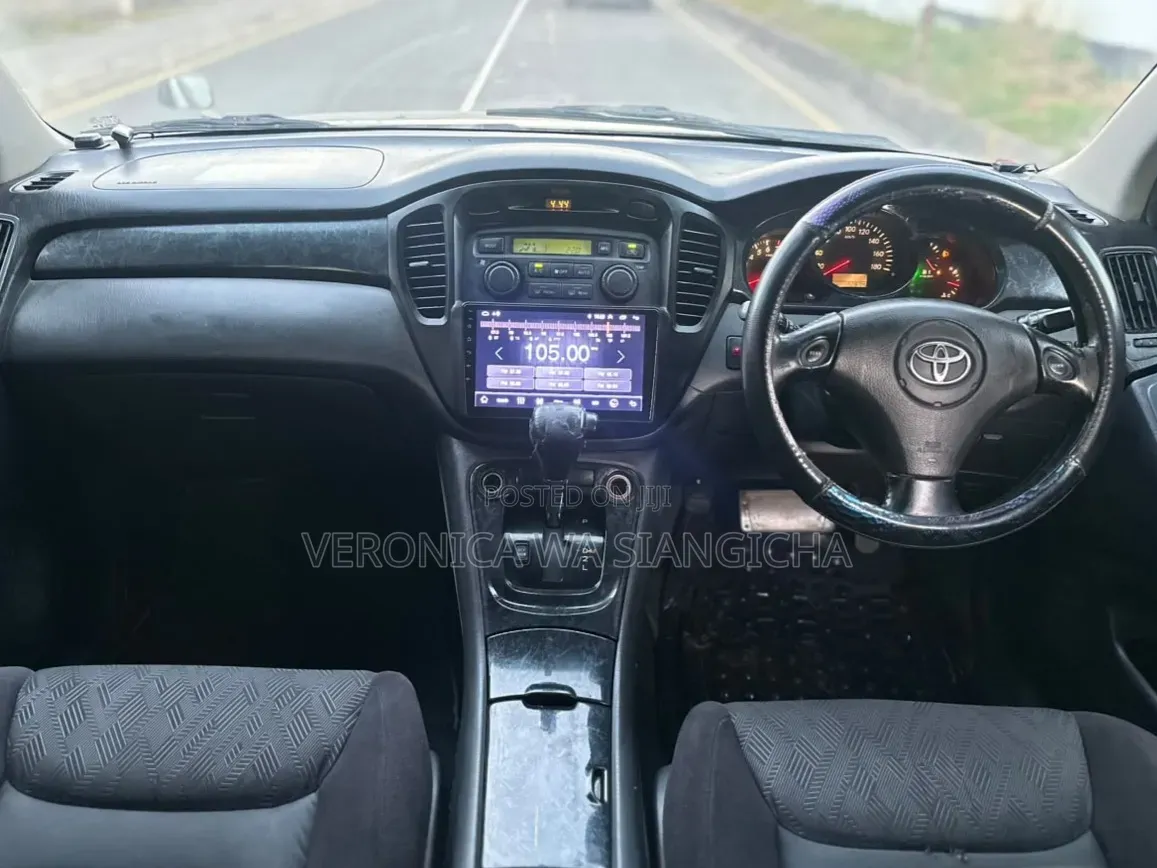 Toyota Kluger 2005 Silver