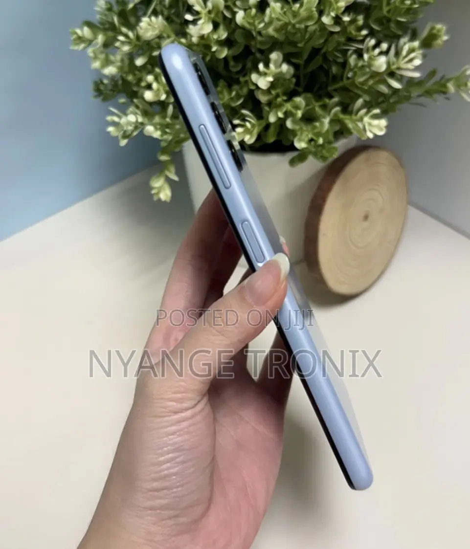 New Samsung Galaxy A13 5G 64 GB Blue