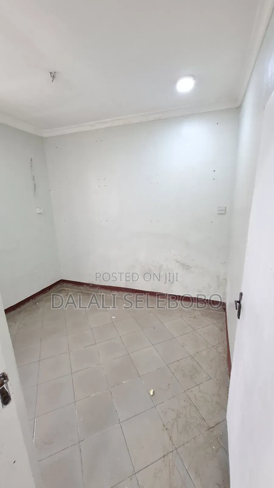 Privatte Office 2studio Full AC at Mliman City Mall