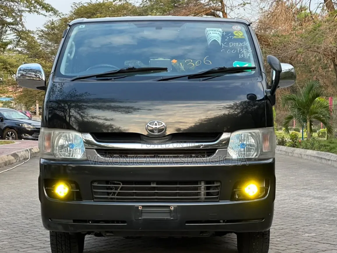 Toyota HiAce 2007 Black