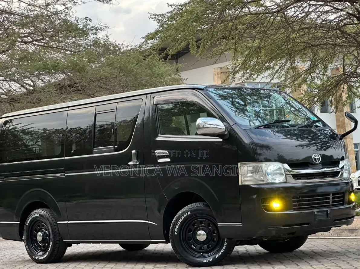 Toyota HiAce 2007 Black