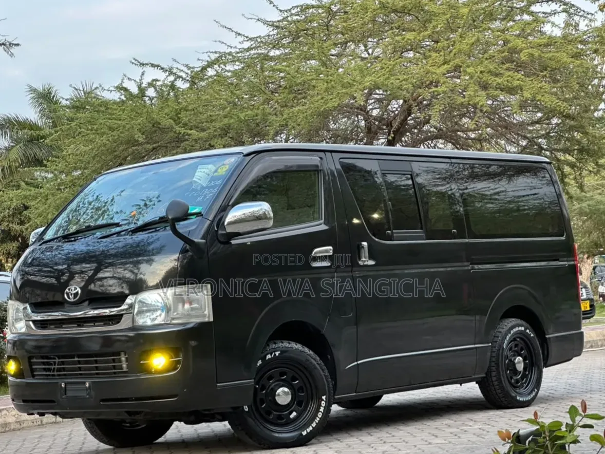 Toyota HiAce 2007 Black