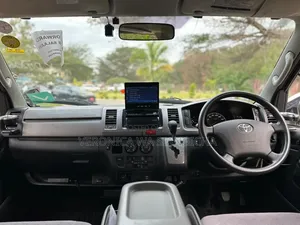 Toyota HiAce 2007 Black