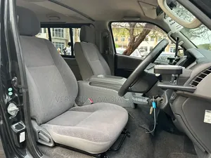 Toyota HiAce 2007 Black