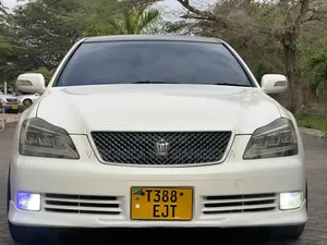 Toyota Crown 2004 White