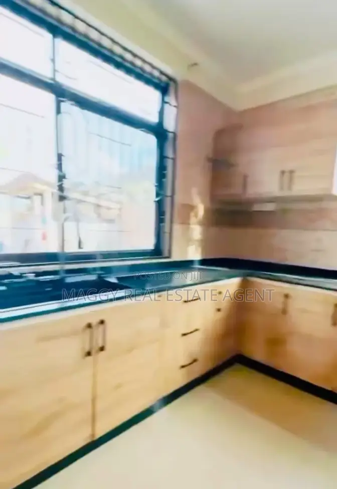 5bdrm House in Mbweni Jkt for rent
