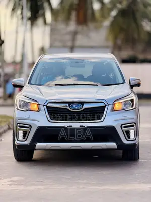Subaru Forester Premium AWD 2020 Silver