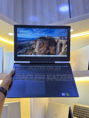 New Laptop Dell G7 15 7588 16GB Nvidia HDD+SSD 128GB