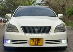 Toyota Crown 2004 Pearl