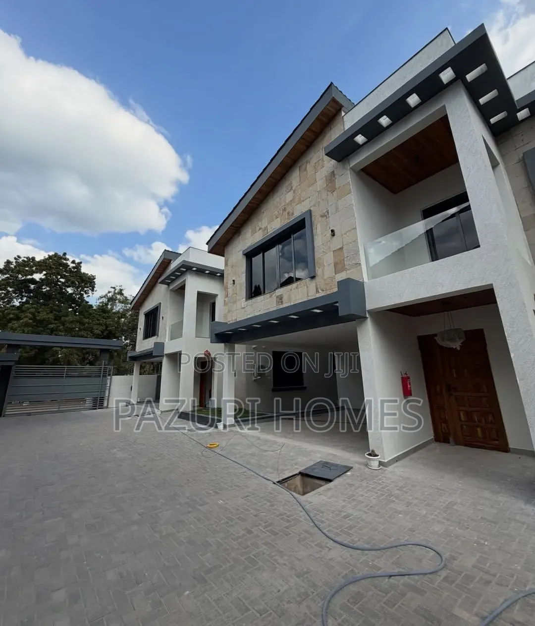 4bdrm Villa in Oysterbay for rent