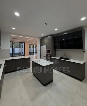 4bdrm Villa in Oysterbay for rent
