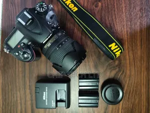 Nikon D7100 With Lens New