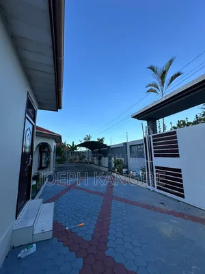 5bdrm House in Ubungo, Mbweni for sale