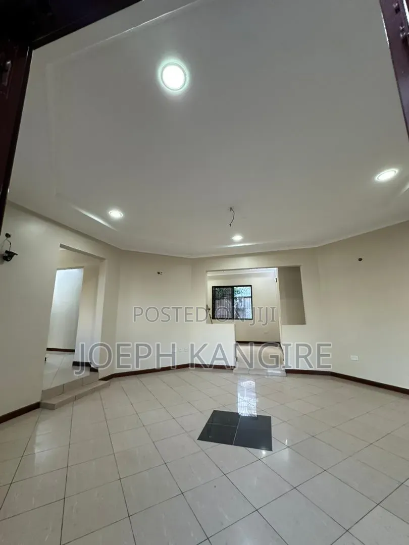 5bdrm House in Ubungo, Mbweni for sale