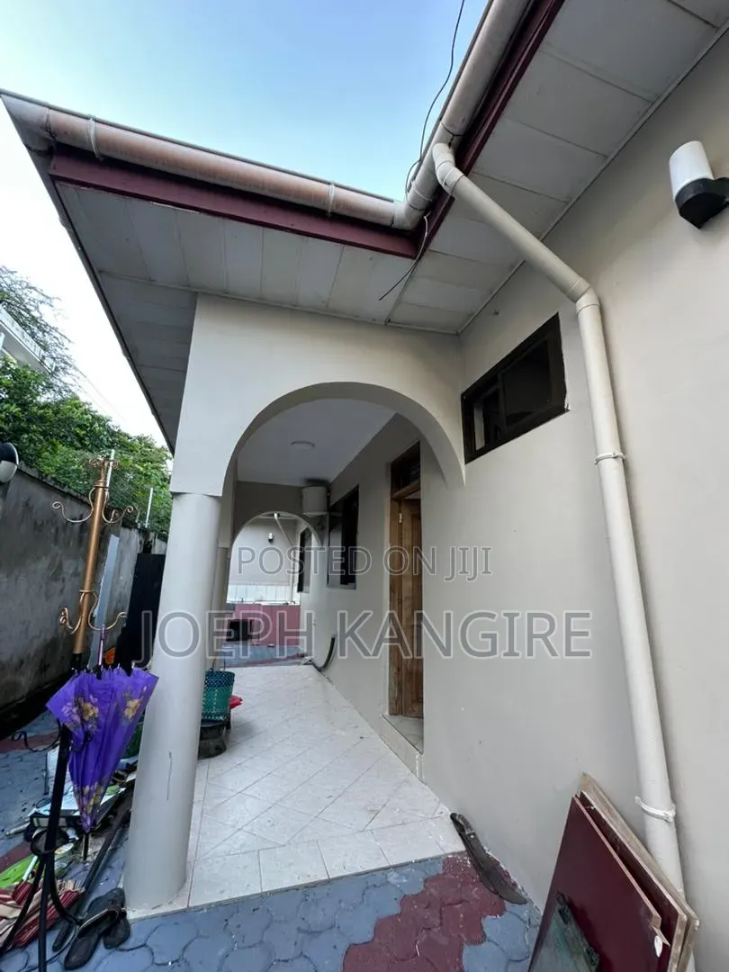 5bdrm House in Ubungo, Mbweni for sale