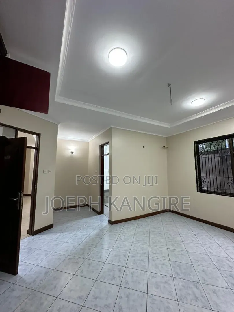 5bdrm House in Ubungo, Mbweni for sale