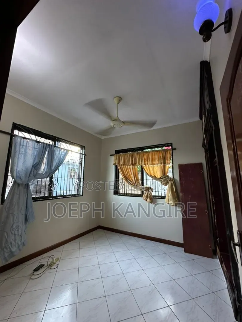 5bdrm House in Ubungo, Mbweni for sale