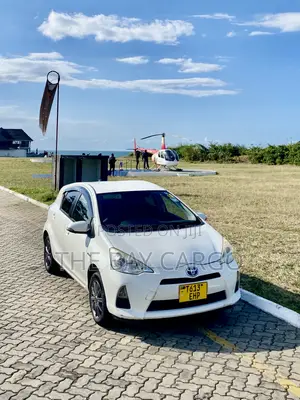 Toyota Aqua 2012 White
