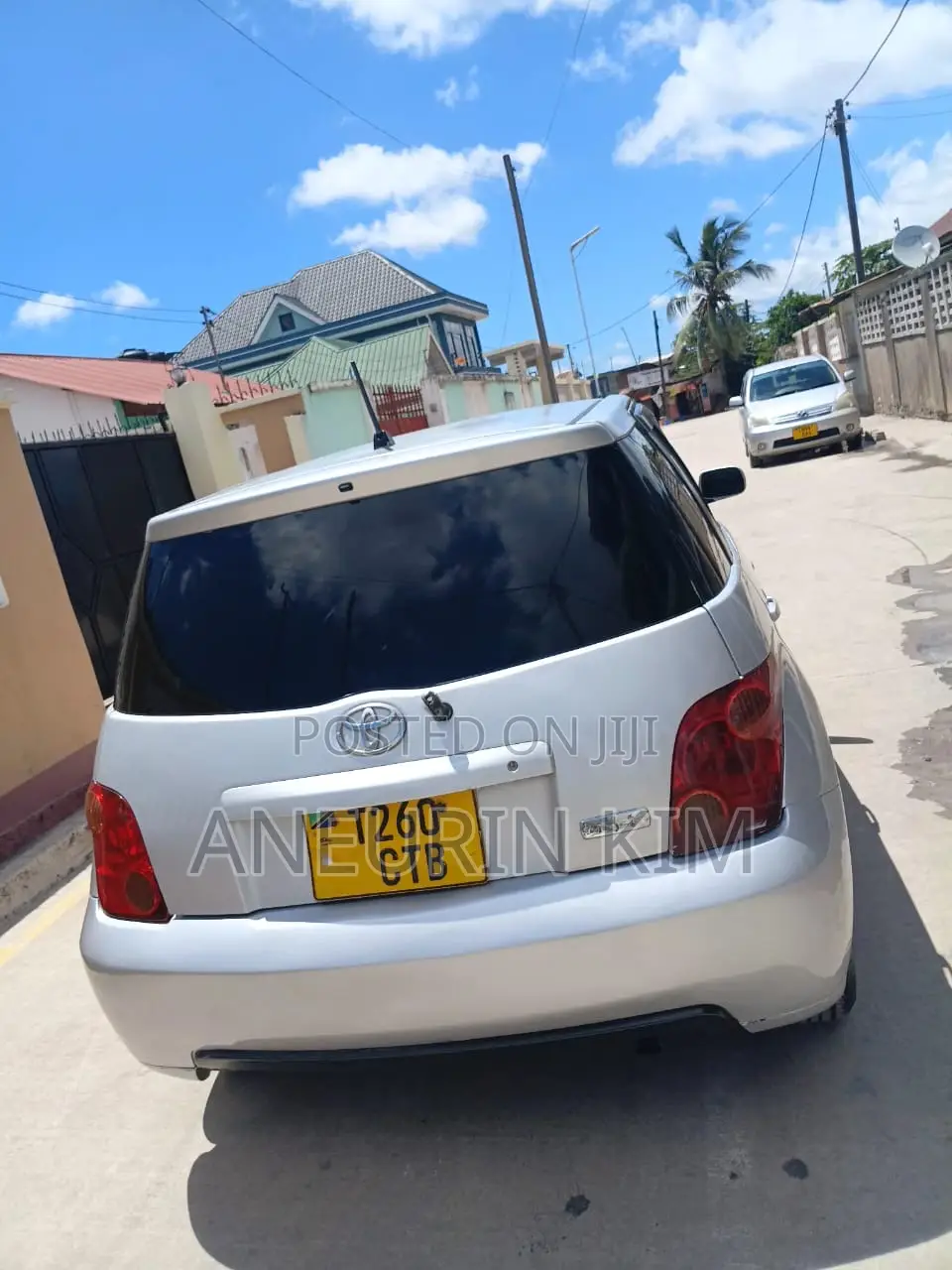 Toyota IST 2004 Silver