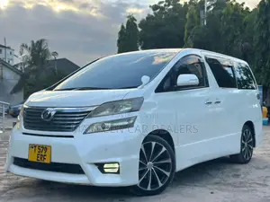 Toyota Vellfire 2010 White