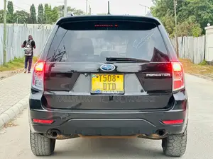 Subaru Forester 2013 Black