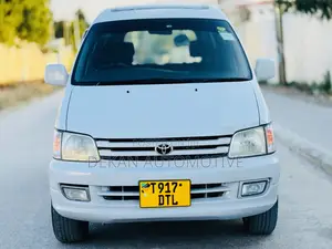 Toyota Noah 2.0 FWD (8 Seater) 2001 White