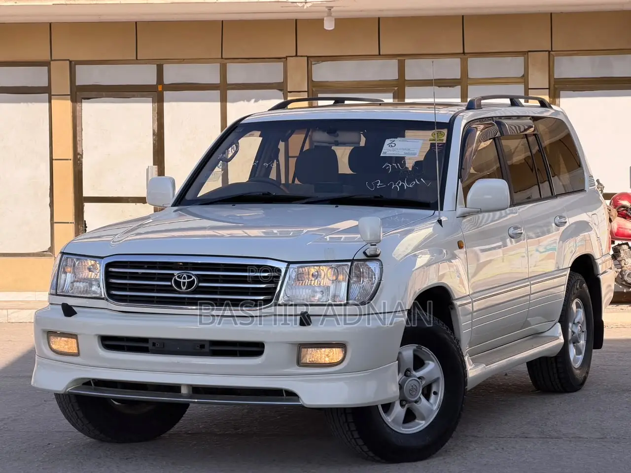 Toyota Land Cruiser HDJ 100 2001 White