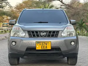 Nissan X-Trail 2010 Gray