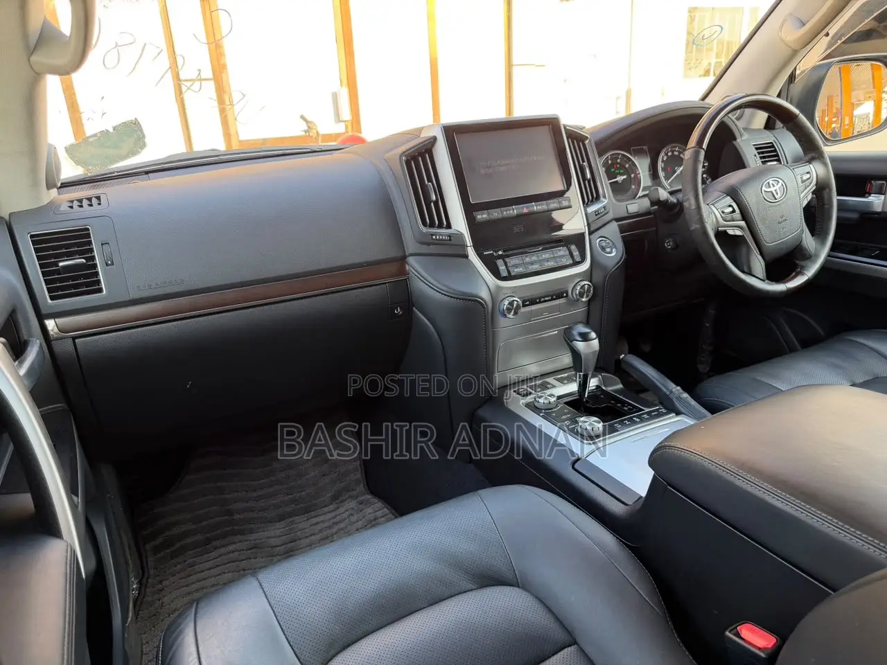 Toyota Land Cruiser 4.6 V8 ZX 2017 Pearl