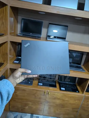 New Laptop Lenovo ThinkPad X390 8GB Intel Core i5 SSD 256GB