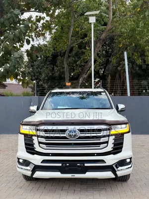 Toyota Land Cruiser 2024 Pearl