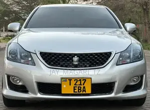 Toyota Crown 2009 Silver