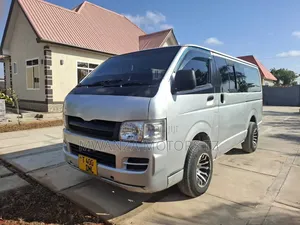 Toyota Quantum 2006 Silver