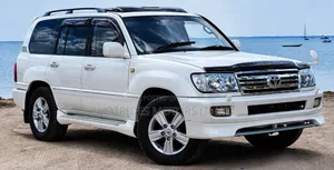 Toyota Land Cruiser 2003 White