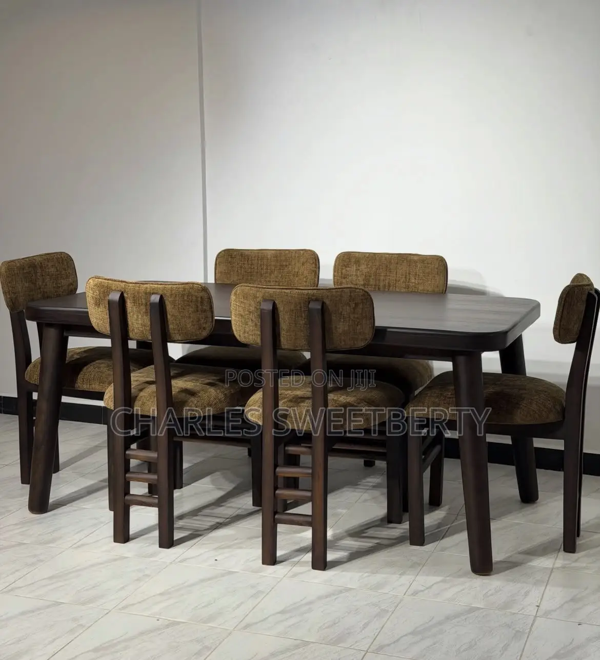 Dinning Table