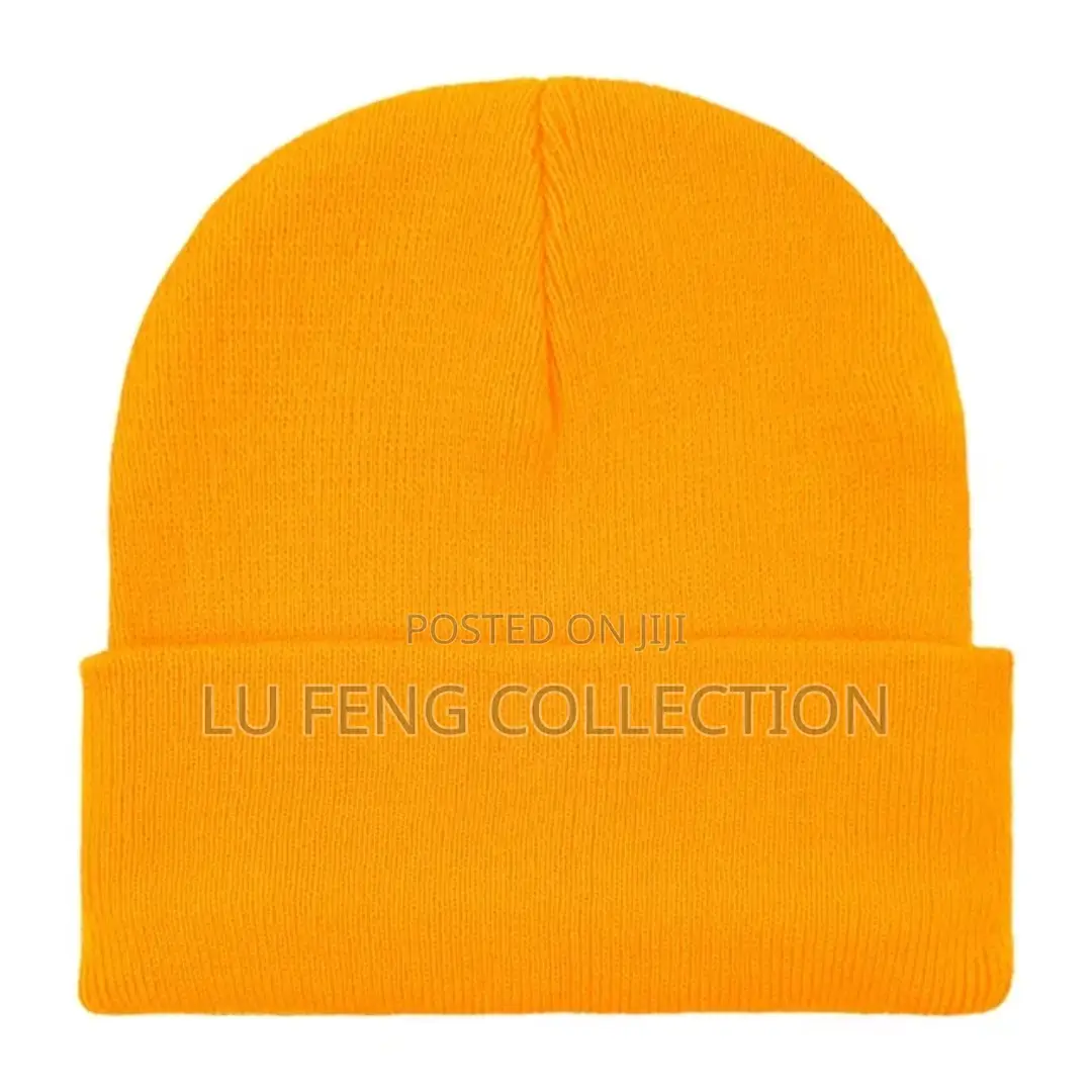 Unisex Acrylic Knit Beanie Winter Hat Custom Logo Embroidery